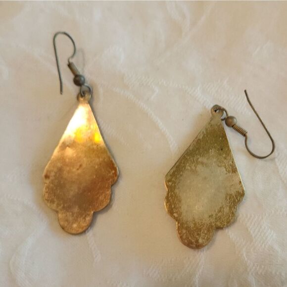 Vintage 70s white enamal feather earrings - Picture 7 of 7